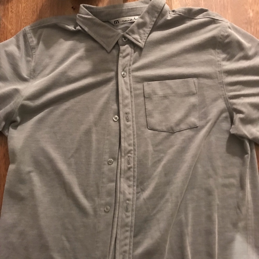Travis Mathew gray button up shirt - size L
